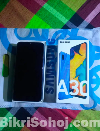 Samsang Galaxy A30